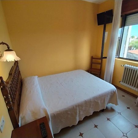 El Castanu De Cue Hotel Ngoại thất bức ảnh